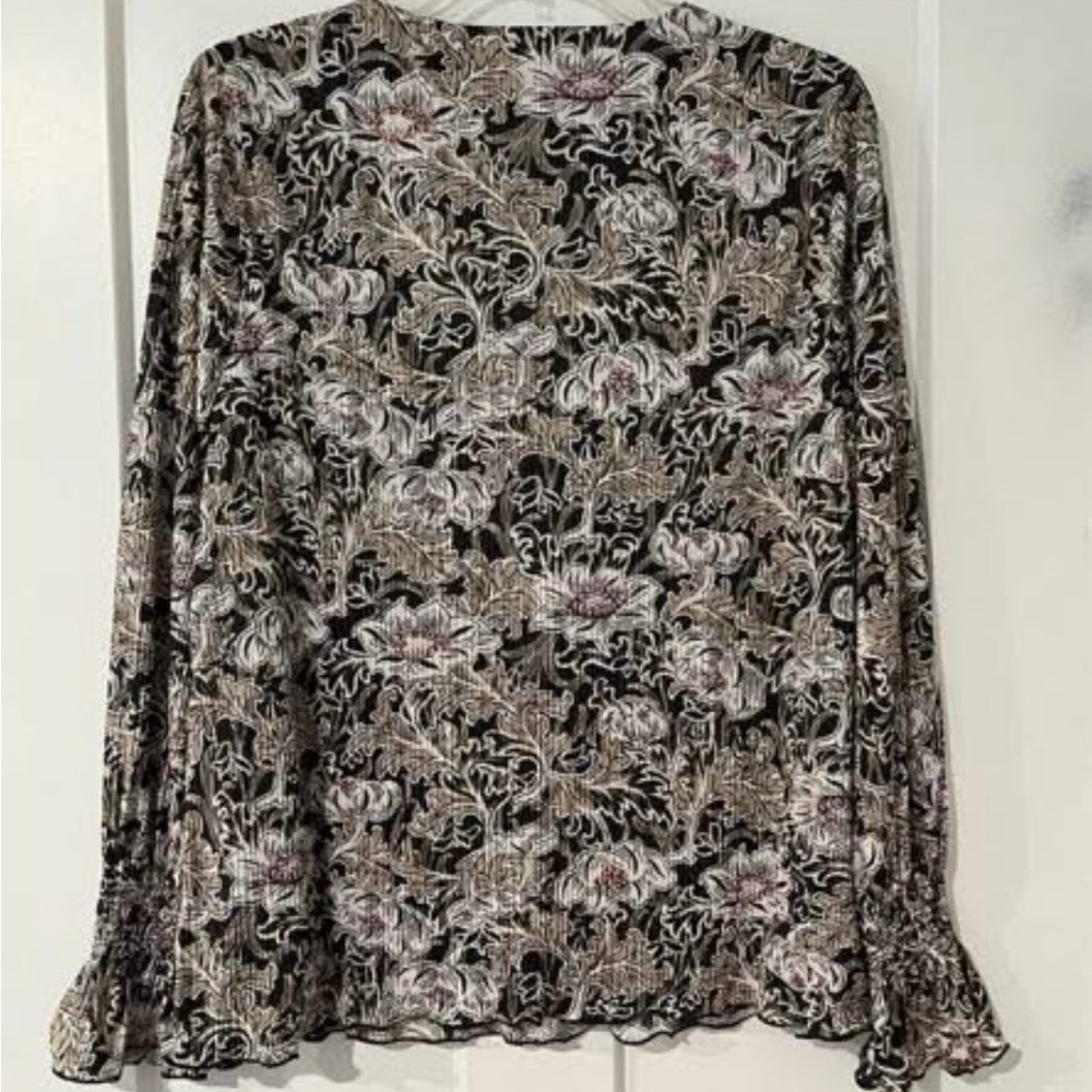 CHICOS BLOOM CRINKLE BODRE BLOUSE CHICOS SIZE 1 WILL FIT MISSES MEDIUM. NWT! - Picture 5 of 6